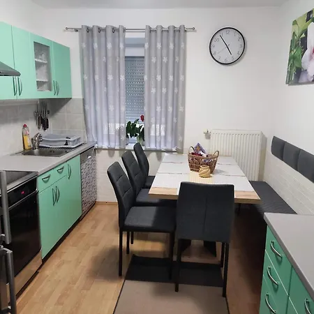 Hisa Javornik Ferienhaus