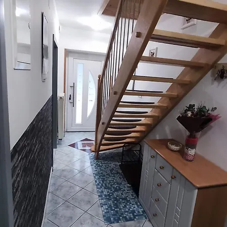 Hisa Javornik Ferienhaus *