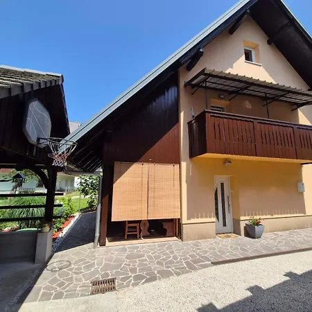 Ferienhaus Hisa Javornik *