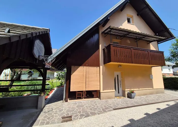 Vakantiehuis Hisa Javornik *